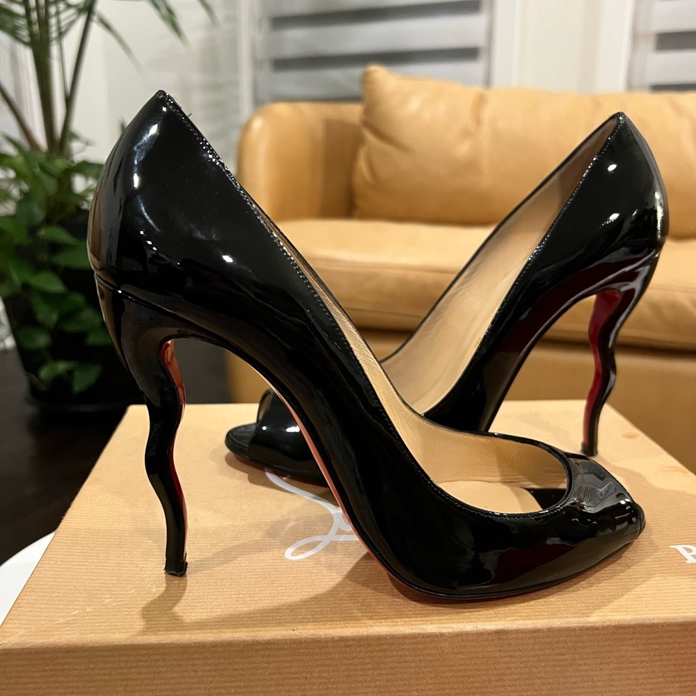 Christian Louboutin shoes 39.5